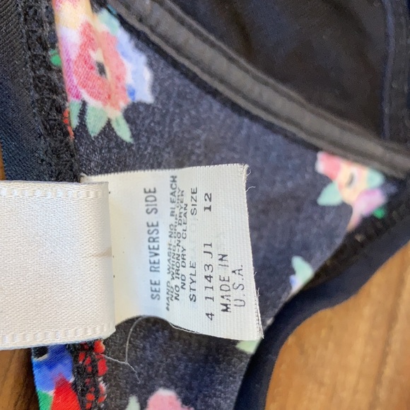 Adrienne Vittadini Bikini Swimsuit Top - Picture 5 of 5